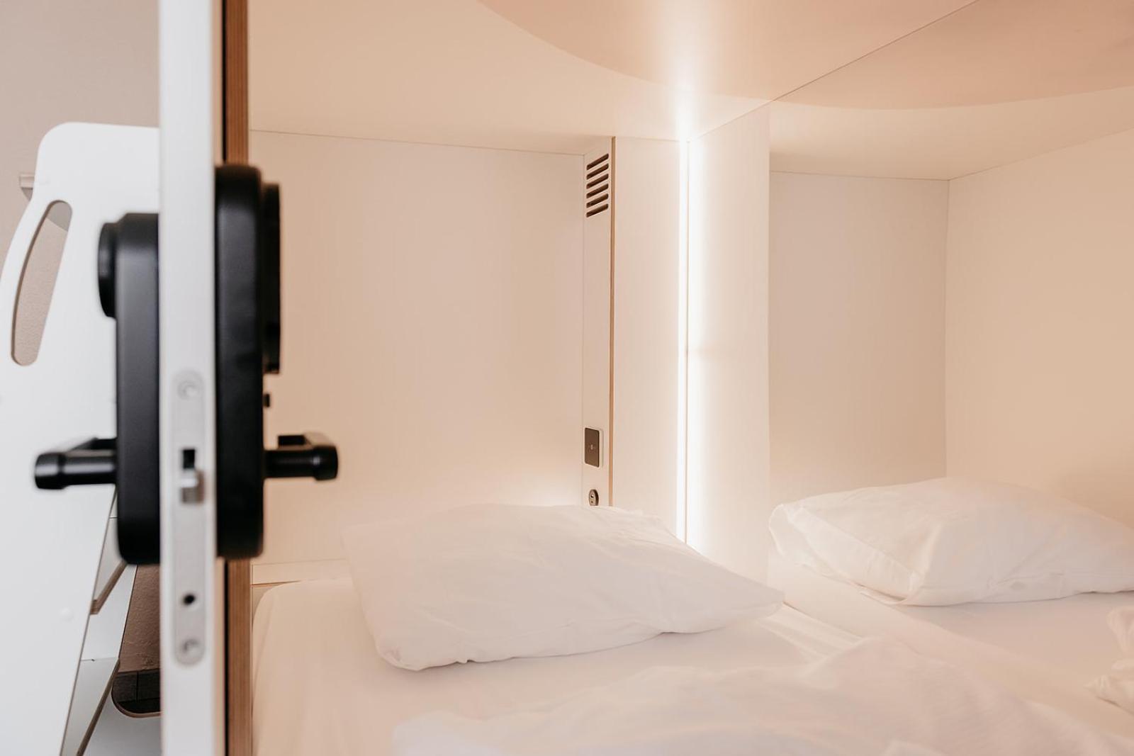 Hostel By Hyve Basel Exterior photo